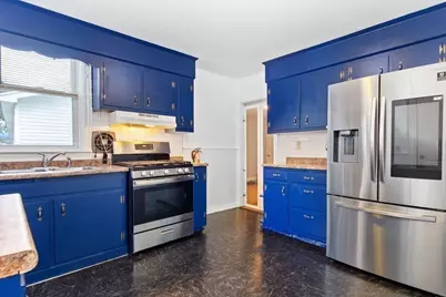 616 Centre St, Brockton, MA 02302 - Photo 3