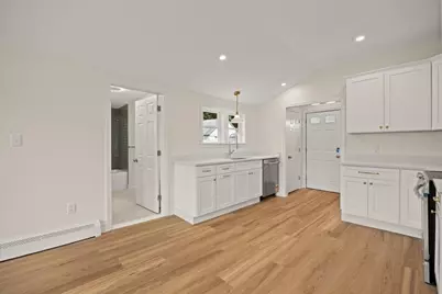 75 Ottawa St, Attleboro, MA 02703 - Photo 15