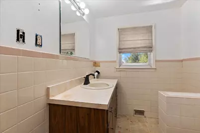57 Elm St, Salisbury, MA 01952 - Photo 19