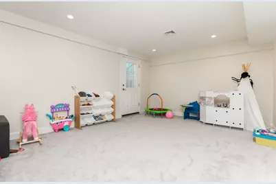 51 Phillips #51, Watertown, MA 02472 - Photo 25