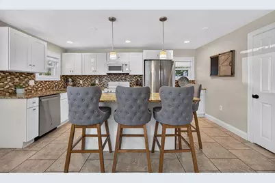 473 Foster Rd, Tewksbury, MA 01876 - Photo 9