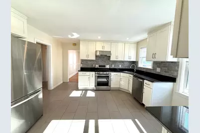 11 Melbourne Ave. #1, Newton, MA 02460 - Photo 3