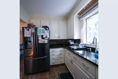 374 Pine St, Lowell, MA 01851 - Photo 15