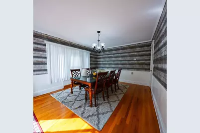 374 Pine St, Lowell, MA 01851 - Photo 17