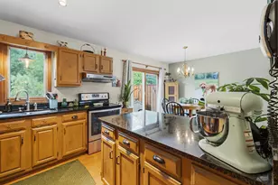 137 Doreen St, New Bedford, MA 02745 - Photo 11