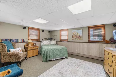 137 Doreen, New Bedford, MA 02745 - Photo 21