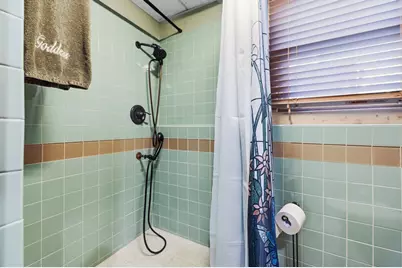 137 Doreen, New Bedford, MA 02745 - Photo 33
