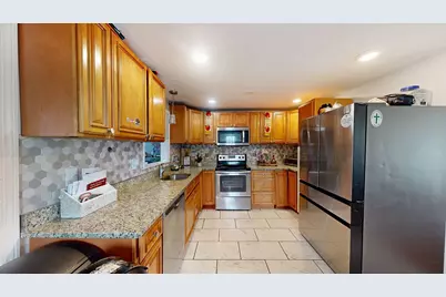 146 Fremont St, Taunton, MA 02780 - Photo 11