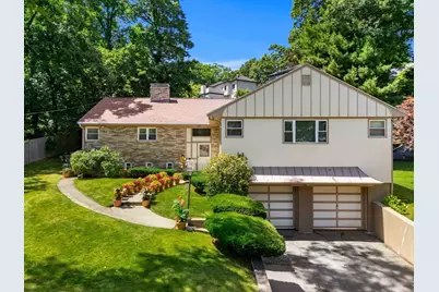 205 Gardner Rd, Brookline, MA 02445 - Photo 3