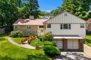 205 Gardner Rd, Brookline, MA 02445 - Photo 3