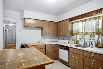 205 Gardner Rd, Brookline, MA 02445 - Photo 17