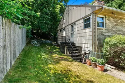 205 Gardner Rd, Brookline, MA 02445 - Photo 41