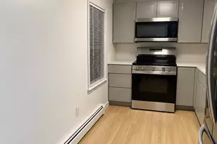 13 Kingston St, Lawrence, MA 01843 - Photo 3