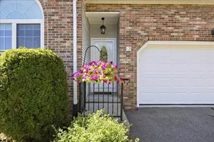 12 Wynnfield Cir, Southwick, MA 01077 - Photo 3
