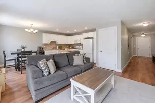 42 Longview Cir, Ayer, MA 01432 - Photo 9