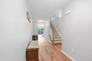 42 Longview Cir, Ayer, MA 01432 - Photo 3