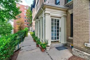 1584 Beacon St, Brookline, MA 02446 - Photo 5