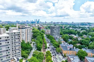 1584 Beacon St, Brookline, MA 02446 - Photo 29