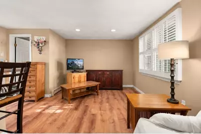 57 Hillcrest St, Waltham, MA 02451 - Photo 11