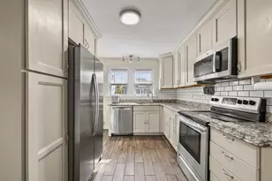 45 Stoddard Ave, Pittsfield, MA 01201 - Photo 13