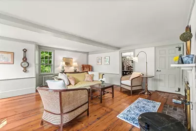 25 Bennett St, Manchester by the Sea, MA 01944 - Photo 5