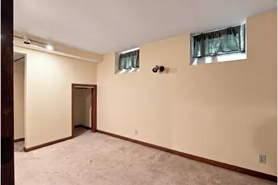 6 Menlo St, Boston, MA 02135 - Photo 39