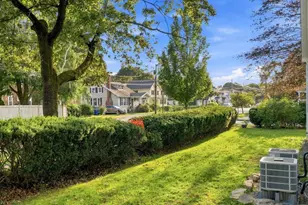 1 Dartmouth Rd, Marblehead, MA 01945 - Photo 5