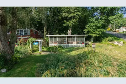 29 Central Ave, Lakeville, MA 02347 - Photo 33