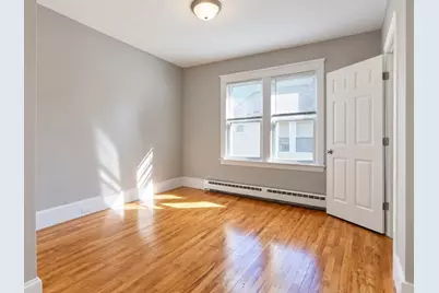 320 Hamilton St, Worcester, MA 01604 - Photo 7