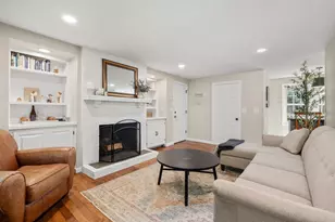 55 Hartford Ave E, Mendon, MA 01756 - Photo 5