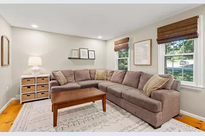 55 Hartford Ave E, Mendon, MA 01756 - Photo 11