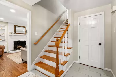 55 Hartford Ave E, Mendon, MA 01756 - Photo 13