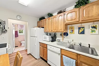 78 Oak St, Wakefield, MA 01880 - Photo 29