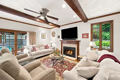 78 Oak St, Wakefield, MA 01880 - Photo 7