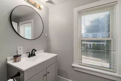 43 Pleasant St, Hudson, MA 01749 - Photo 15