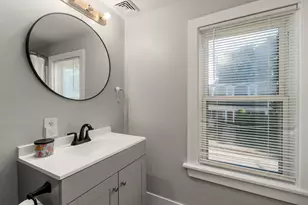 43 Pleasant St, Hudson, MA 01749 - Photo 15