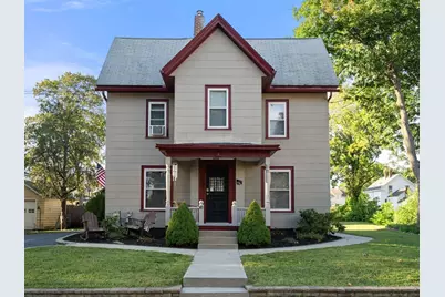 43 Pleasant St, Hudson, MA 01749 - Photo 1