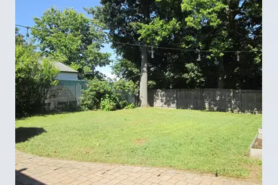 76 Surrey Rd, Springfield, MA 01118 - Photo 23