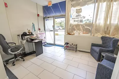 719 Washington St #1, Newton, MA 02458 - Photo 3