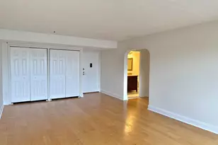 1731 Beacon St, Brookline, MA 02445 - Photo 15
