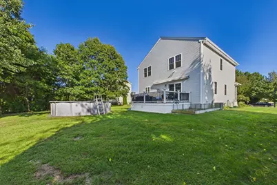 32 Welcome St, Fairhaven, MA 02719 - Photo 25