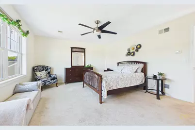 32 Welcome St, Fairhaven, MA 02719 - Photo 17
