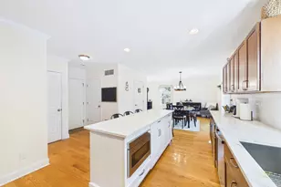 32 Welcome St, Fairhaven, MA 02719 - Photo 9