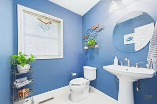32 Welcome St, Fairhaven, MA 02719 - Photo 15