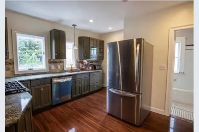 21 Webster St #2, Lynn, MA 01902 - Photo 3