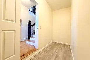 604 Westford St, Lowell, MA 01851 - Photo 11