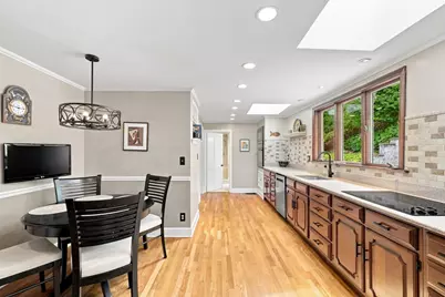 78 Oak St, Wakefield, MA 01880 - Photo 11