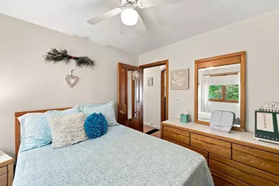 78 Oak St, Wakefield, MA 01880 - Photo 29
