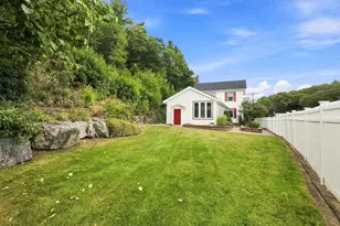 78 Oak St, Wakefield, MA 01880 - Photo 37
