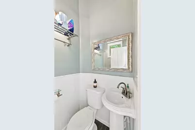 78 Oak St, Wakefield, MA 01880 - Photo 23